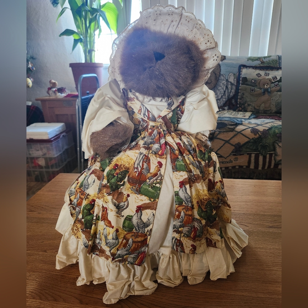 Vintage Bearly People Harvest Theme  Collection 1990s